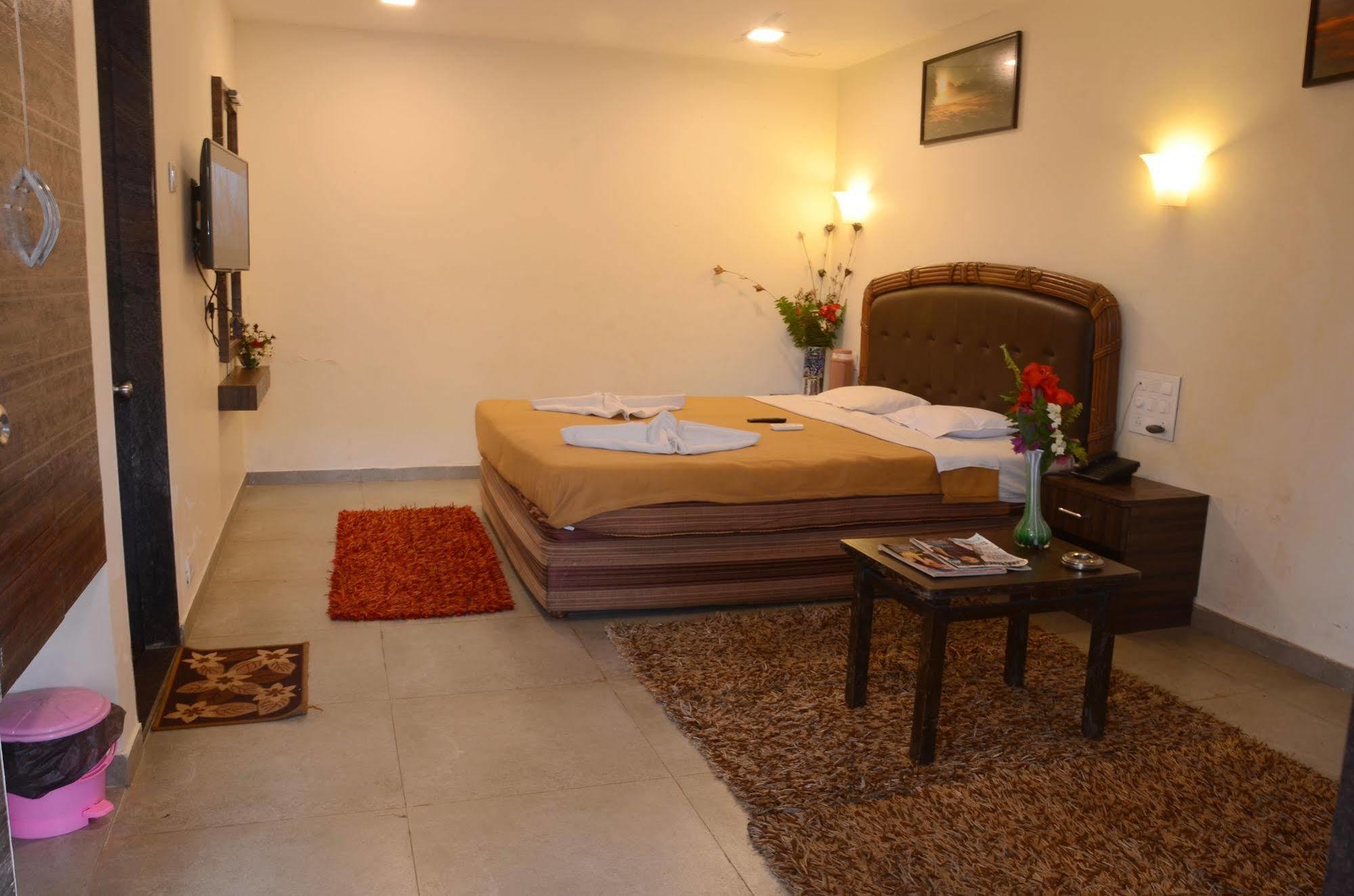 Neetas Shanti Villa Mahābaleshwar Εξωτερικό φωτογραφία